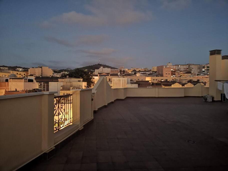 Lujoso Piso Centro Aparcamiento Privado, Terraza & Ac Appartement Málaga Buitenkant foto