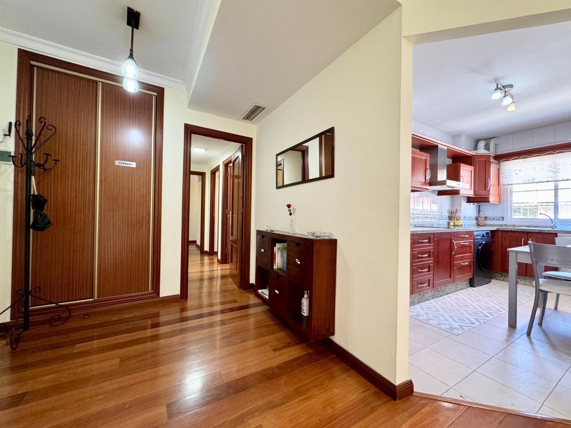 Lujoso Piso Centro Aparcamiento Privado, Terraza & Ac Appartement Málaga Buitenkant foto